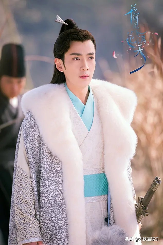 气质不行就别穿貂了，10位古装美男告诉你啥叫貂皮上身，贵气逼人