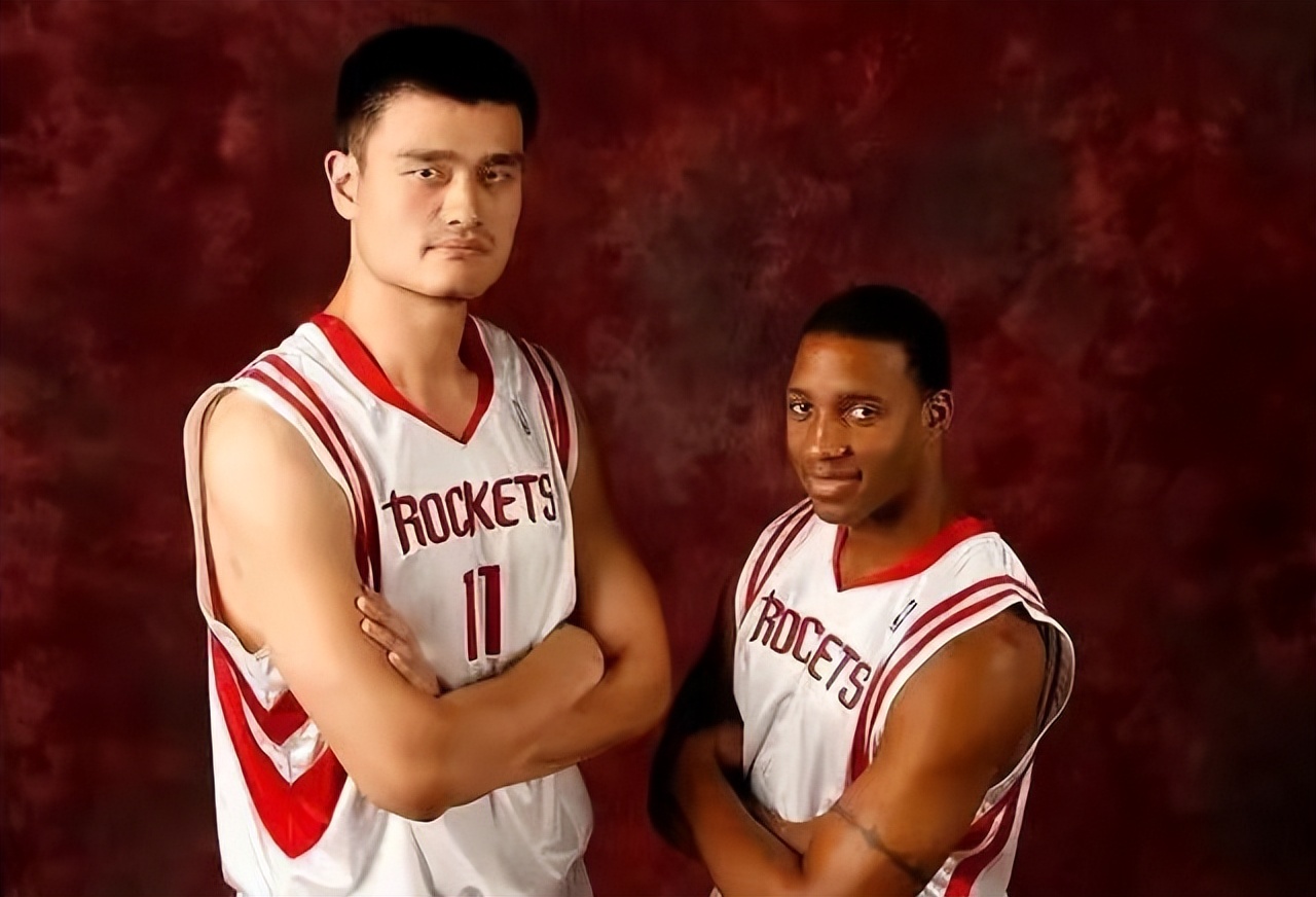 为什么nba传统中锋没落(戈贝尔被交易，传统中锋没落！苏群说：姚明放到现在当选不了状元)