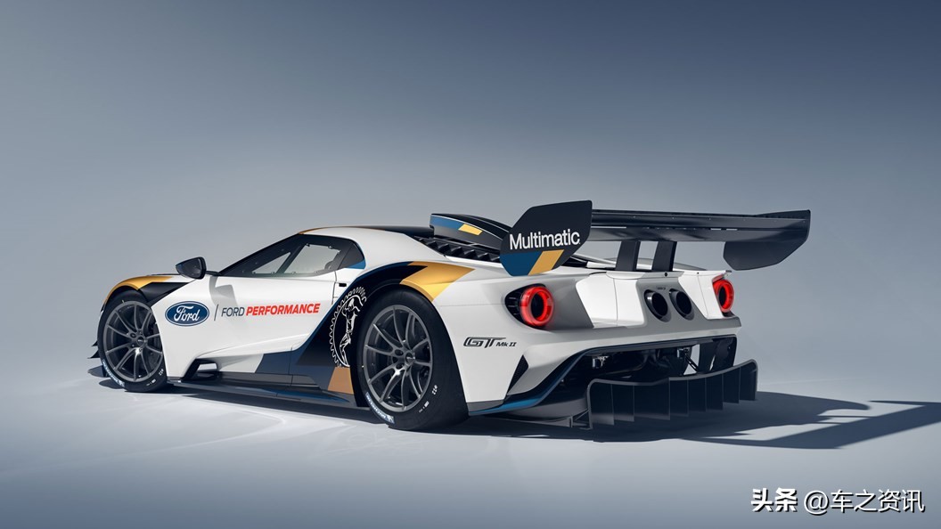 蓝色跑车图片大全(福特 gt lm 版:blue oval 超级跑车以时尚风格亮相)