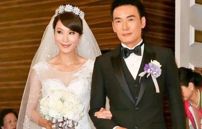 2021年，这10对明星夫妻相继离婚：是婚姻太难？还是娱乐圈太浊？