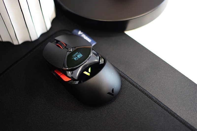 超跑外观 V+无线技术 雷柏VT960S屏显双模无线RGB游戏鼠标