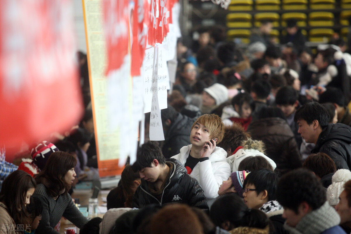 2022寒假通知，5所大学调整放寒假时间，多校明确提前放寒假