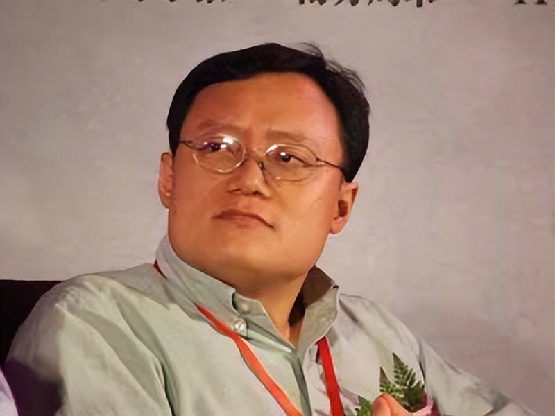 他毕业于斯坦福，花1600万买网站，5年后市值75亿美元，凭啥