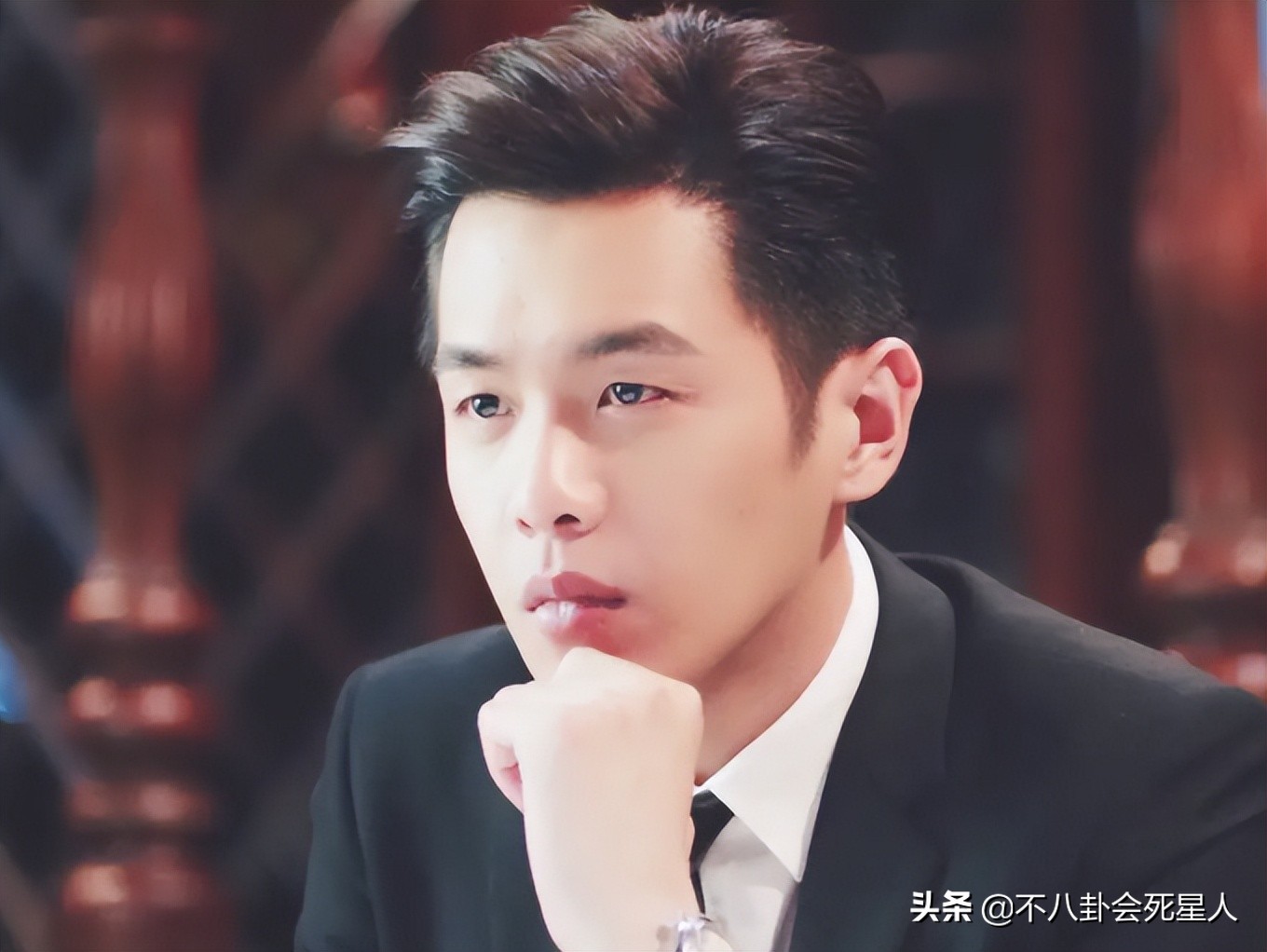 从陈晓到任嘉伦，这8位已婚男星又帅又专一，个个招人喜欢