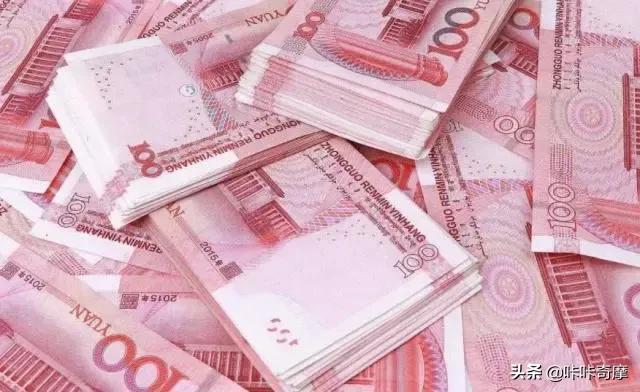 公路巨贪卢万里落马记：三年敛财近6千万，自称是人格分裂的人