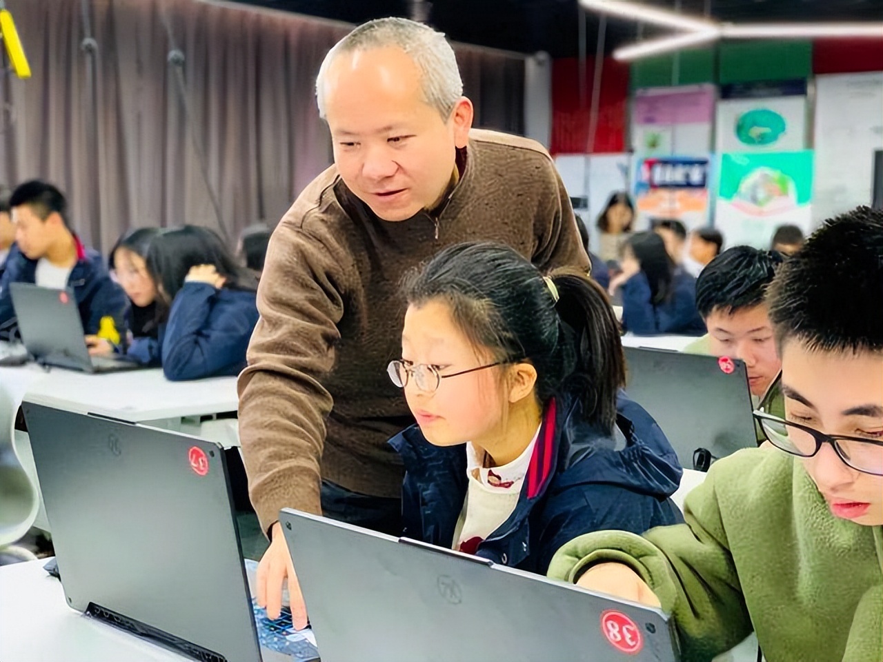 上海国际学校 | 天华英澳美人工智能进课堂：面向未来，成就未来