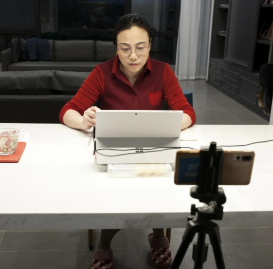 教师队伍“喜从天降”，职称和绩效或调整，部分教师工资涨幅较大