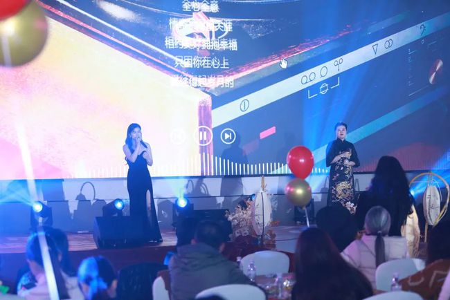 我们·恣意流年｜肤诗华娜2021深圳年会盛典完美落幕