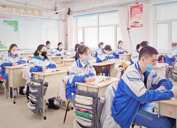 高考答题卡为何必须要用2B涂？电脑上扫描后的试卷，对比效果明显