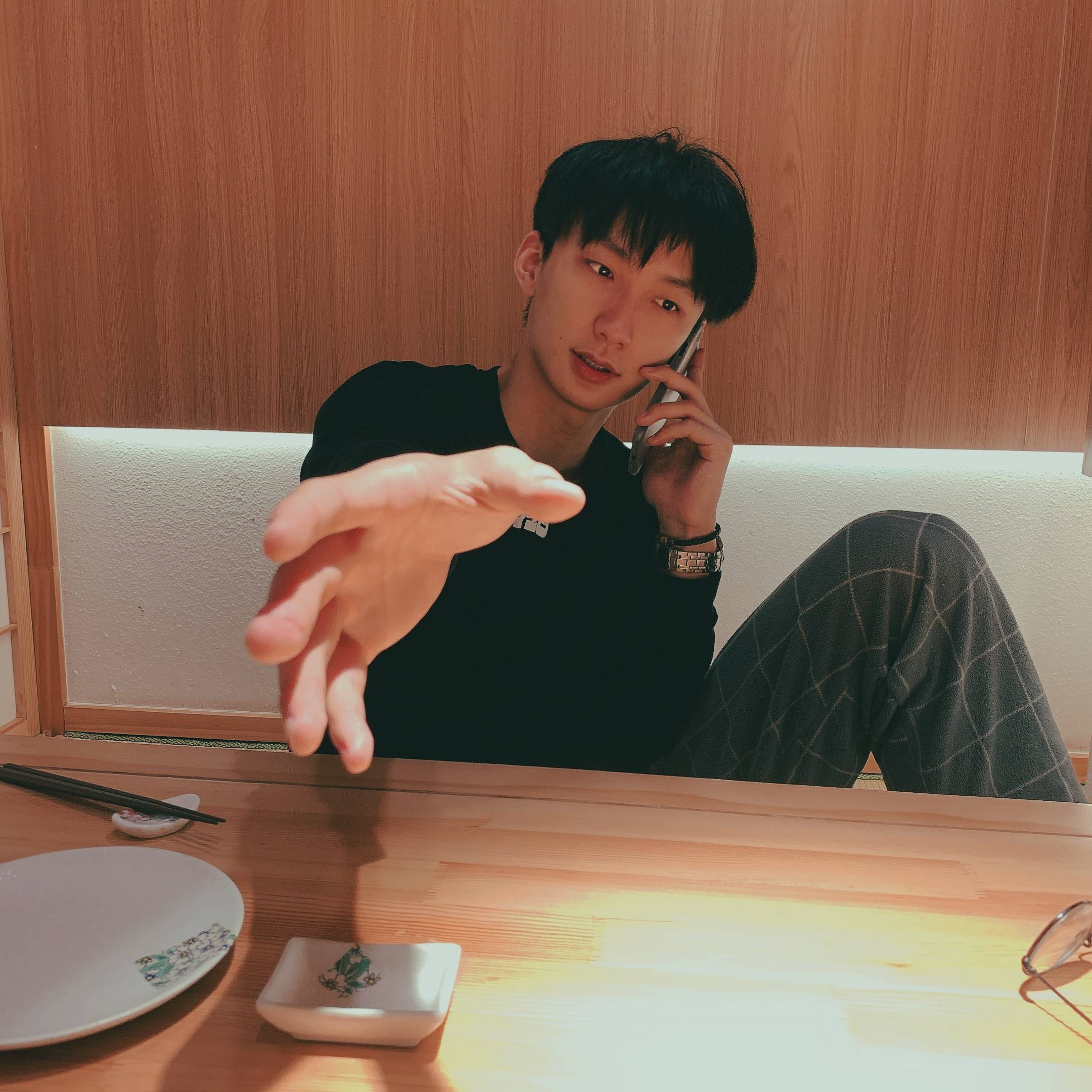 从《爱情公寓5》到《破事精英》多面演员张一铎演技引共鸣