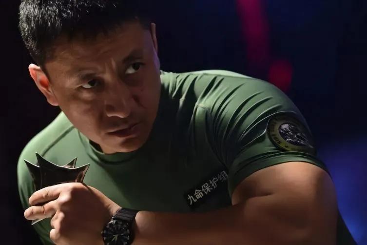 中国保镖李旭：一人可敌30人，曾贴身保护巴菲特，时薪28万