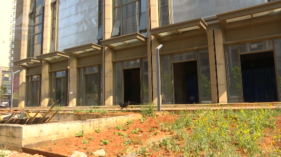 楼盘烂尾了，房贷不用还？律师解释