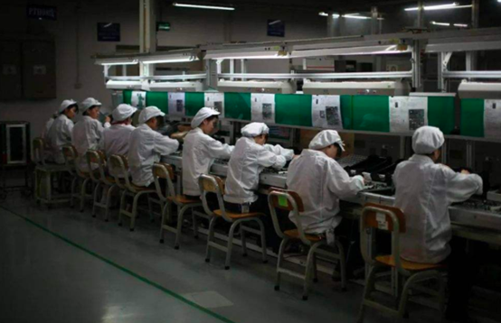 从流水线女工到董事长，初中学历打造4000亿企业，王来春有多厉害