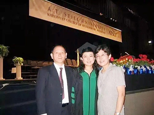 上海知青赴日本打黑工，只为供女儿留学，在纽约疫情中他写下遗嘱