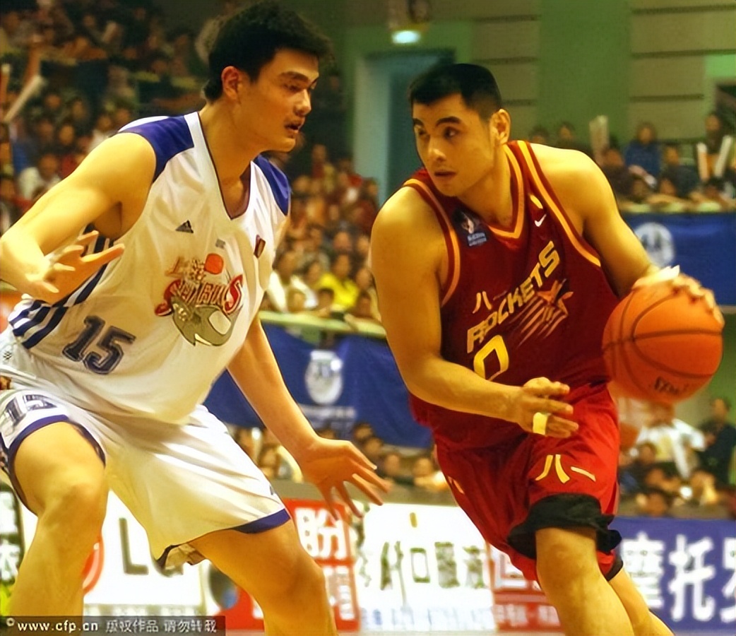 姚明为什么能进nba（姚明当选NBA状元20周年：曾经，我们也拥有过自己的超级巨星啊）