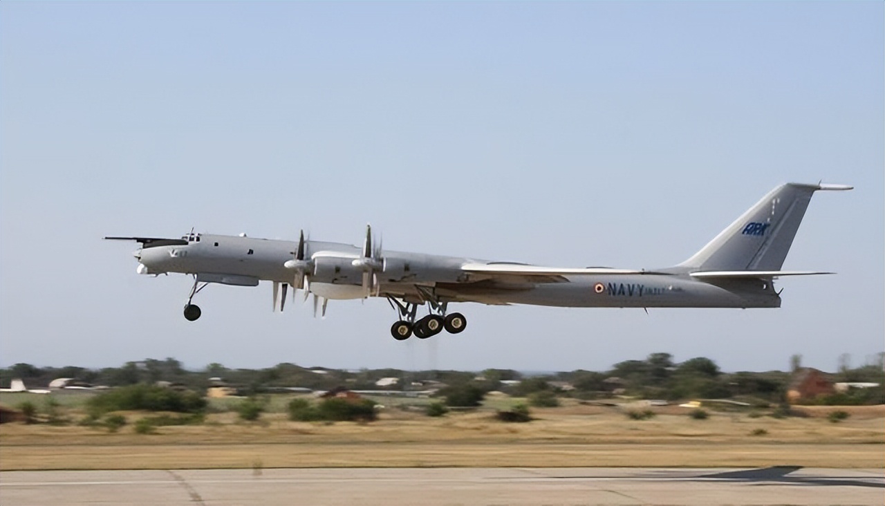 ӡǿ֮һսԺըͼ-142M3ܡ