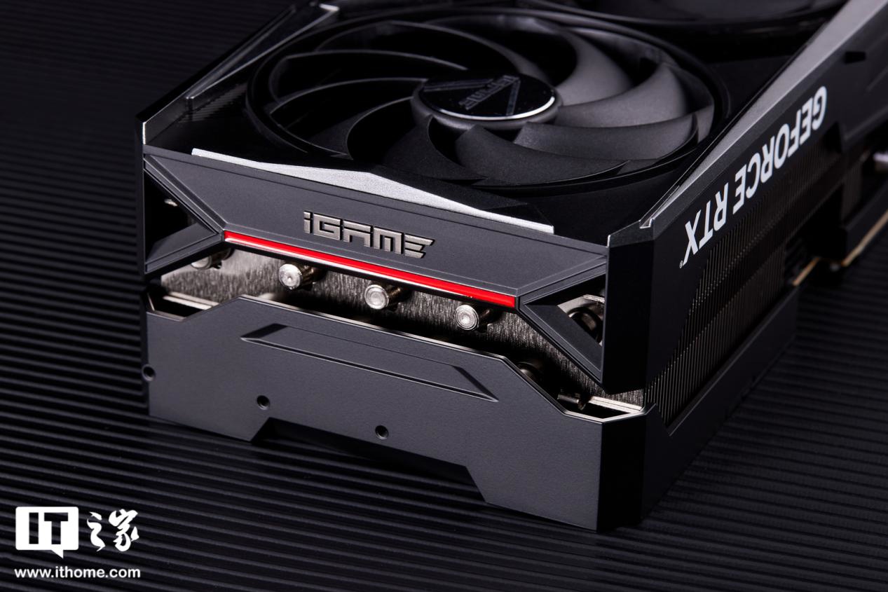 七彩虹 iGame RTX 4090 Vulcan OC 评测：智驱狂骨征战 4K 游戏