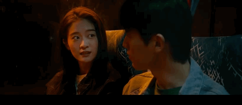 4.6分成“票房冠军”，剧情全靠旁白，只剩狗血金句，他凭什么？