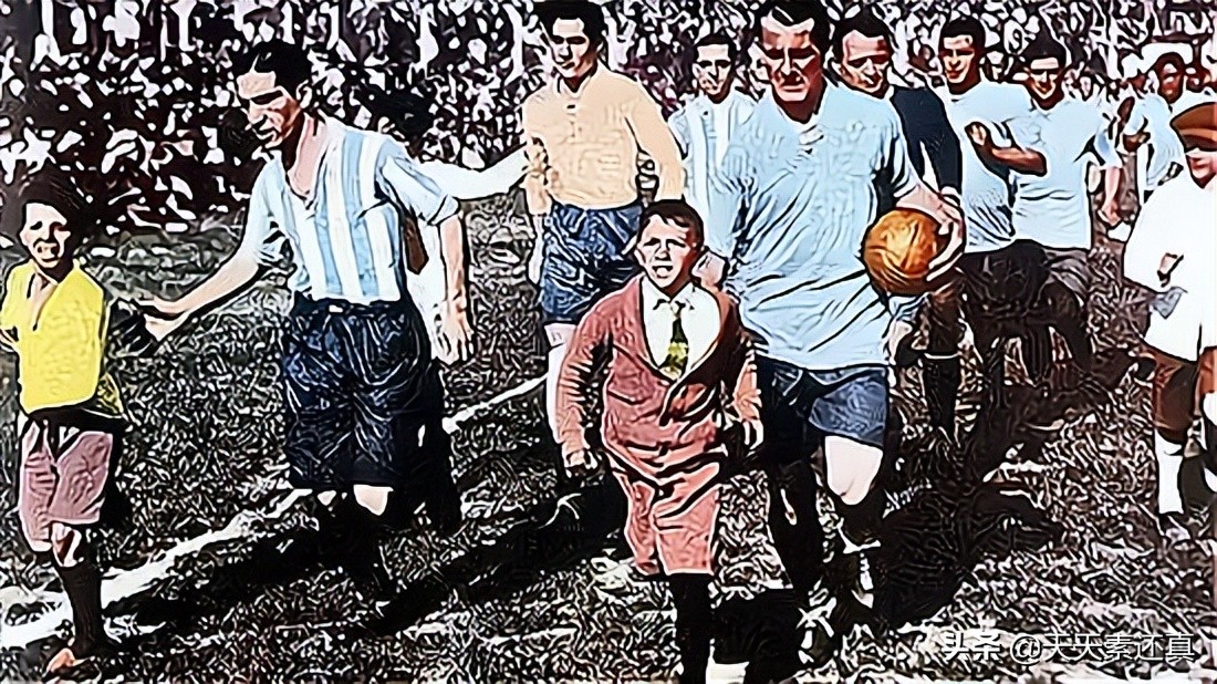 阿根廷两届世界杯(78年以来，阿根廷打进过四次世界杯决赛，两胜两负——关键看球衣)