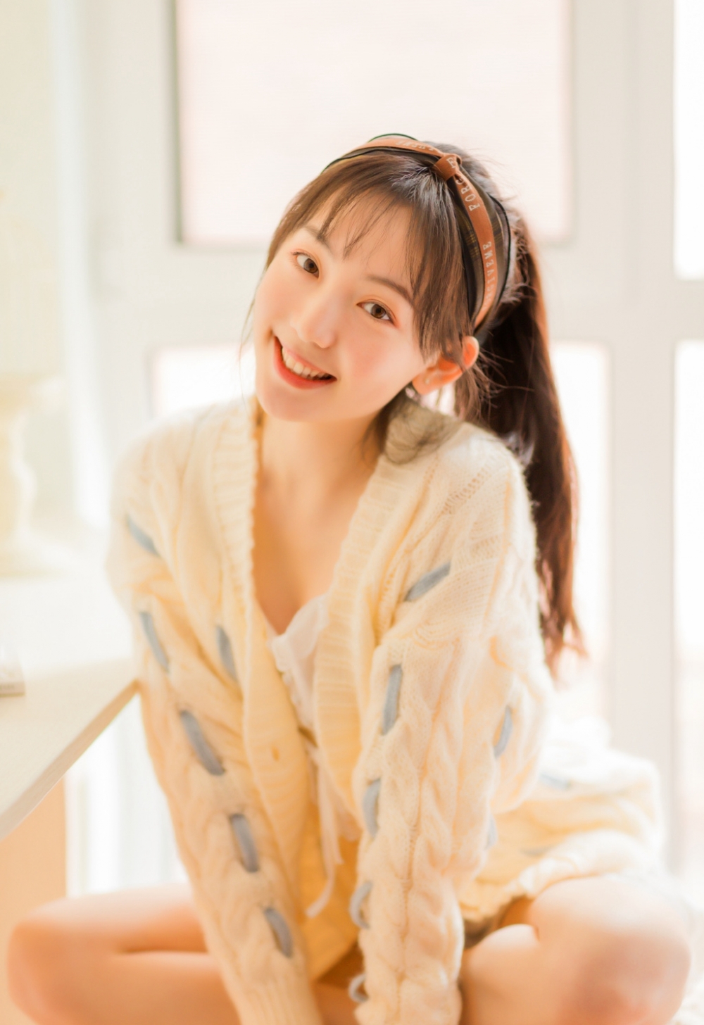 美女清新自然气质甜美动人图片