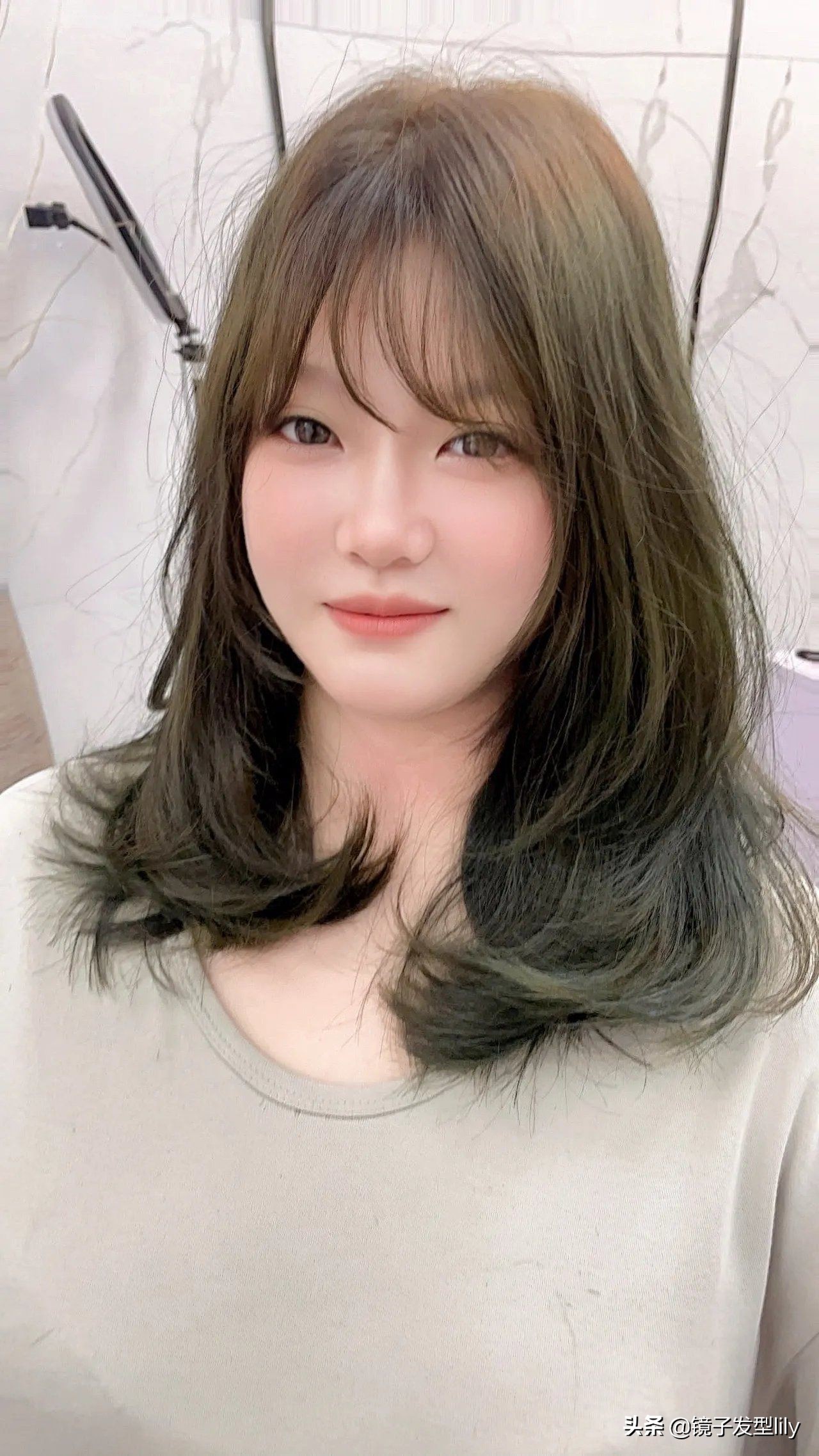 五一最新长发发型女图片（流行发型精选温柔时尚的长发）