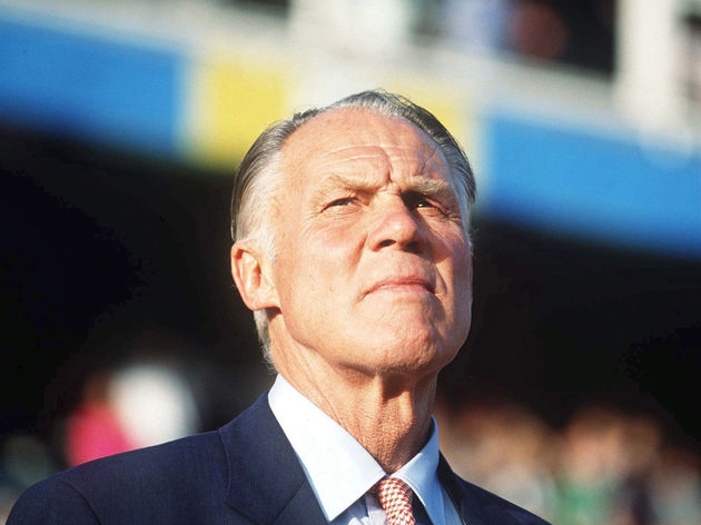 足球基本集体战术有哪些（经典战术第六期：曾经的433阵型，居然是防守的代名词？）