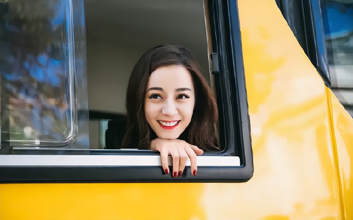 这10位女星，都曾是上戏校花，如今有人整容、有人被家暴