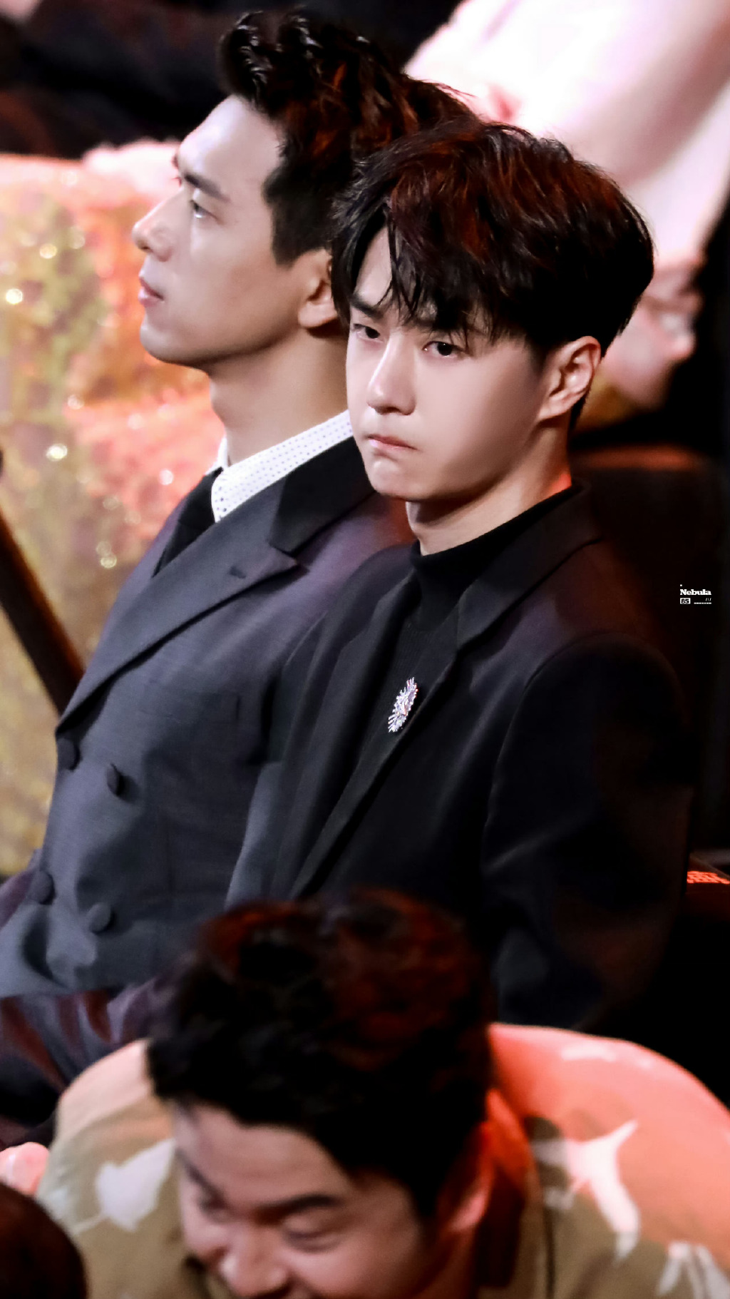 微博之夜座位:王鹤棣尴尬,肖战王一博闷无交流,易烊千玺落寞!