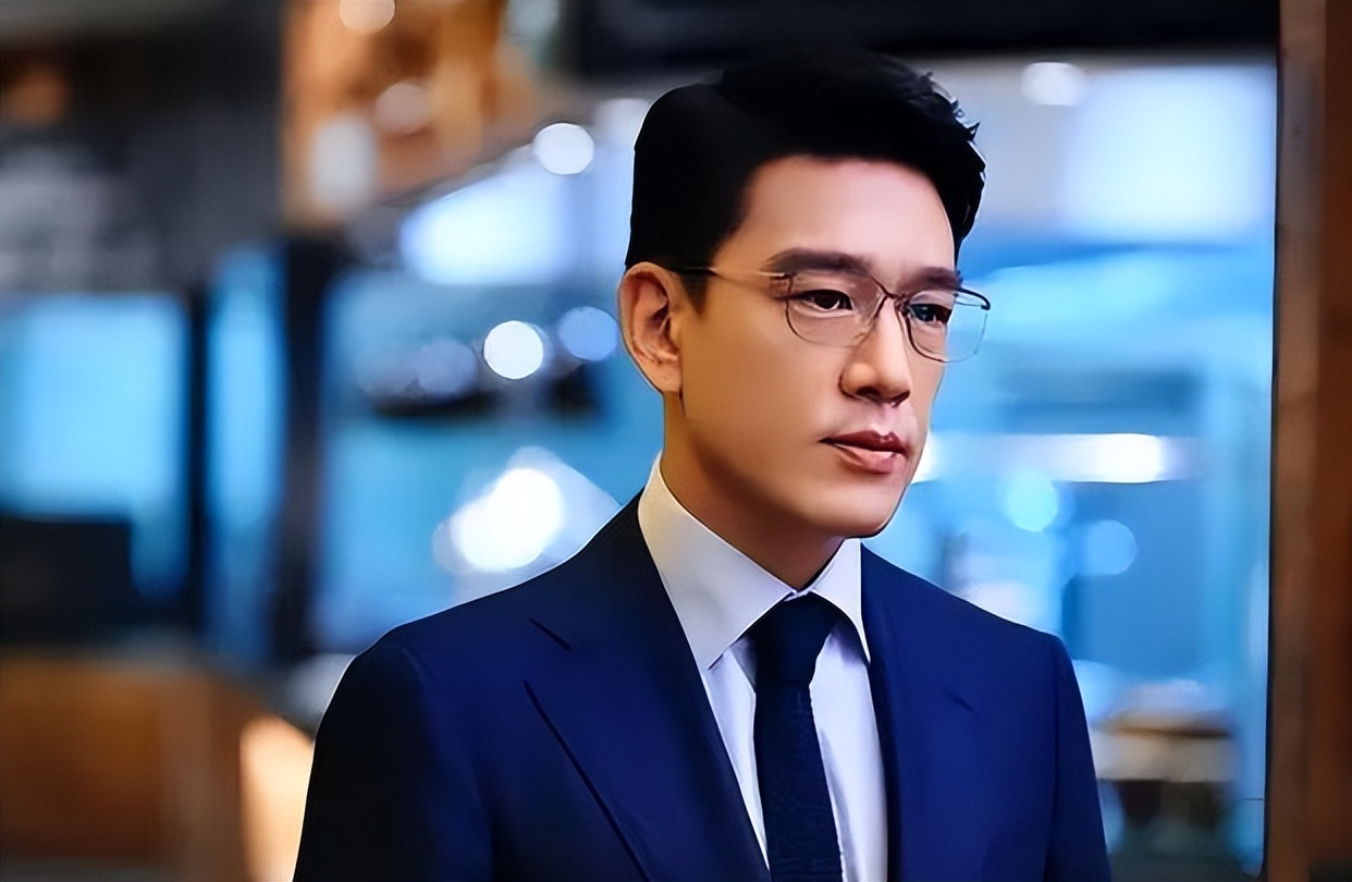 男星王耀庆:为省房租和房东女儿结婚21年,却花10万块买一件西装