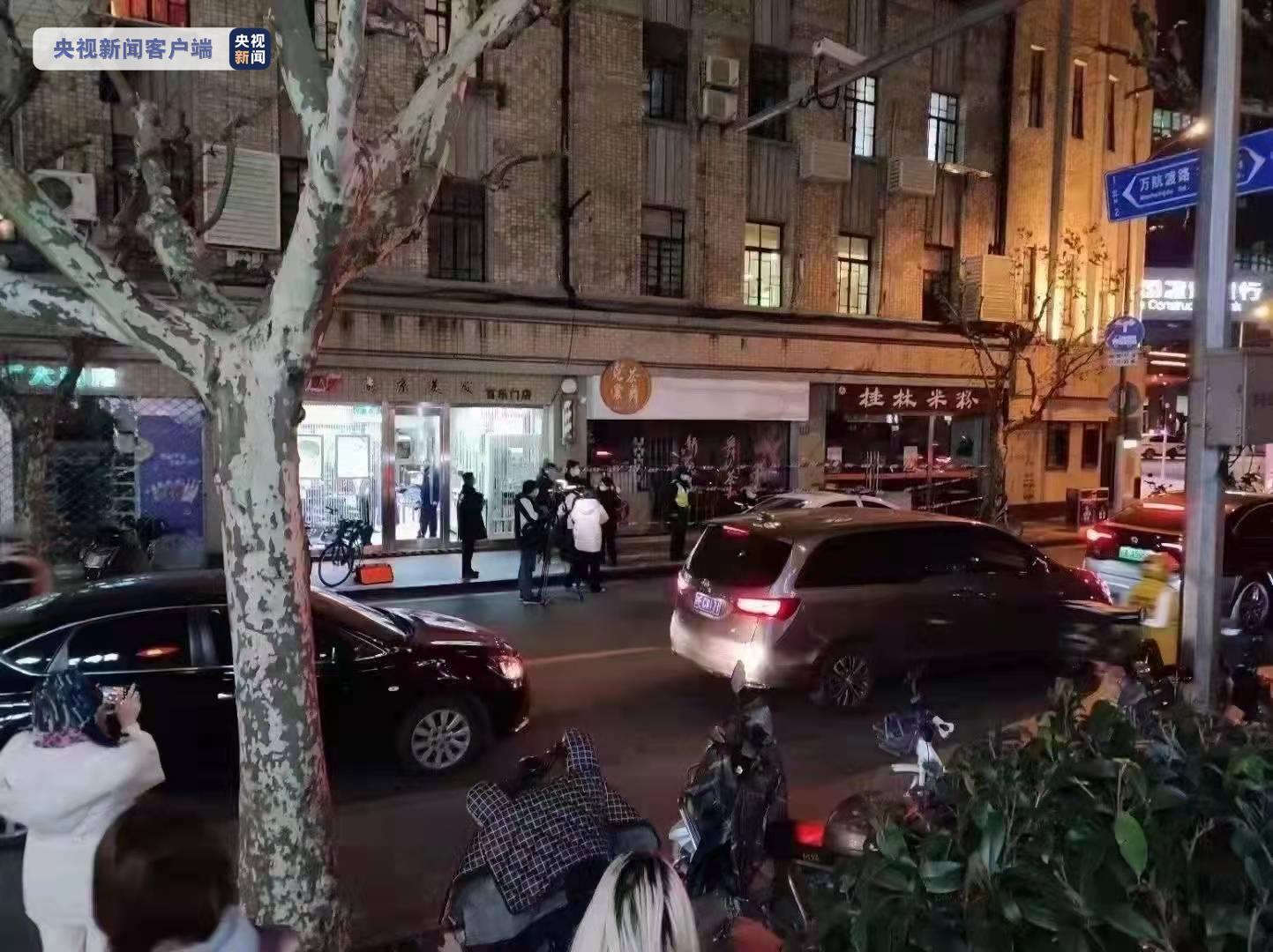 上海一家20平方米奶茶店成“最小”中風險地區 已實行封閉管理