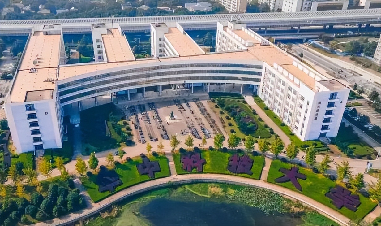 2022中部地区大学排名出炉！武汉大学跃居首位，华中科大遗憾落榜