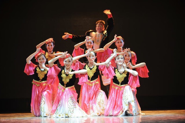 这所公办艺术学院文化达到最低省控线，美术统考230分即可被录取