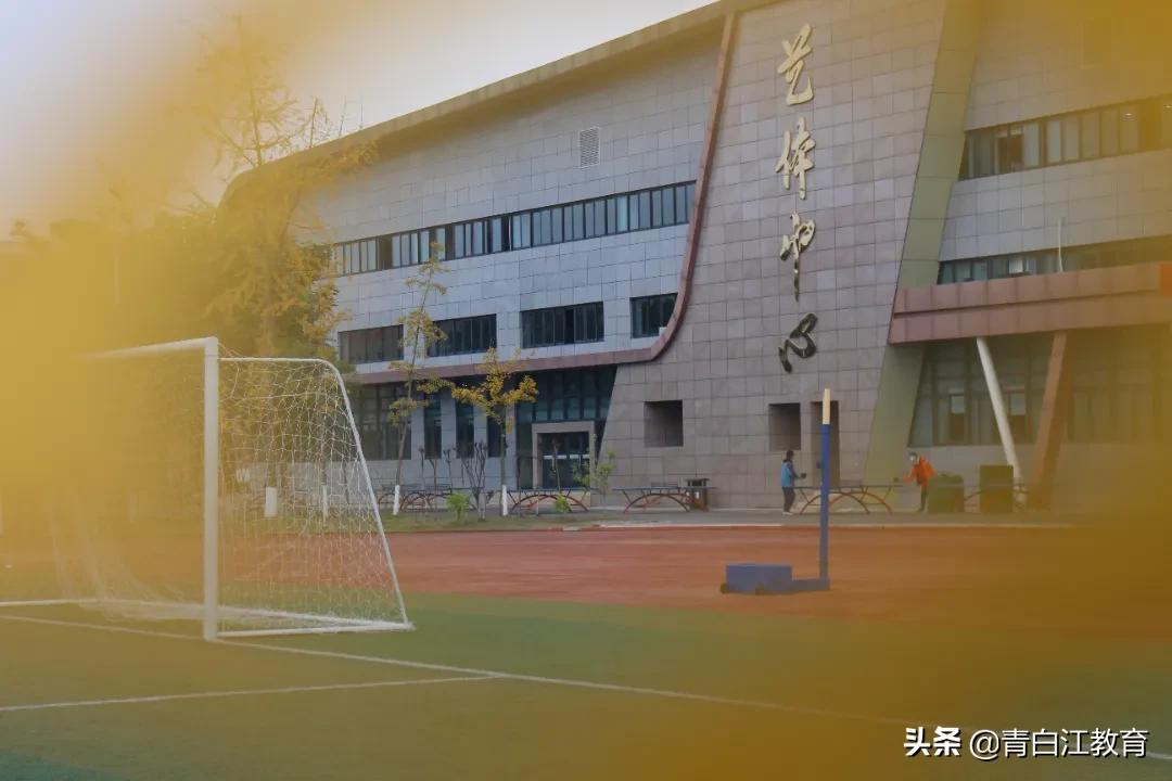 秋冬美图来袭① | 为你喜欢的校园美景投票吧