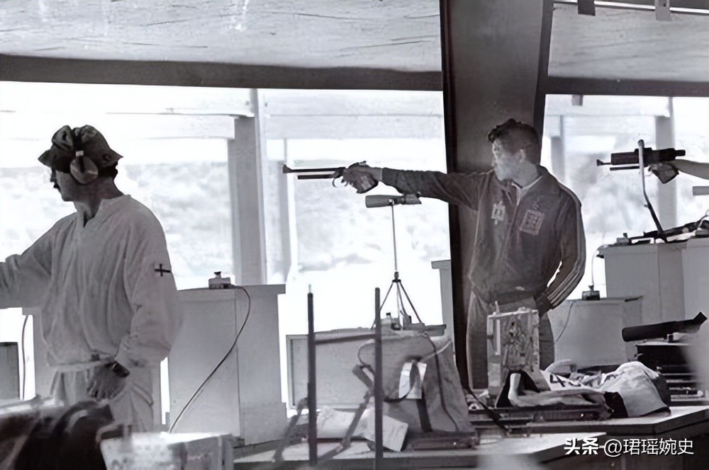 中国有哪些人获得过奥运会金牌（中国首位奥运冠军许海峰：建军节出生、父亲是新四军、喜欢玩弹弓）