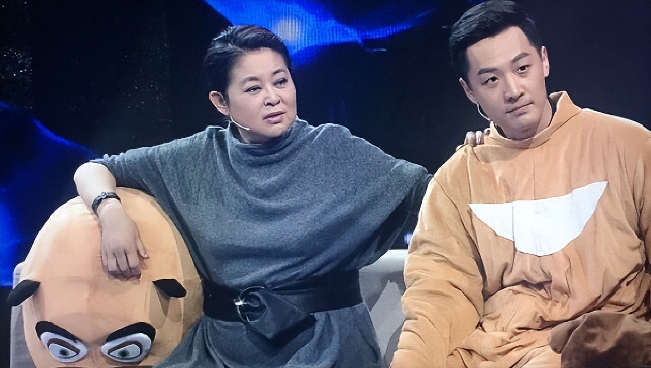 《等着我》主持人舒冬:是暖男也是北大学霸,如今爱情事业双圆满