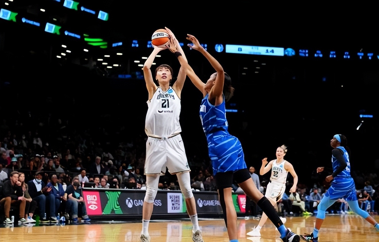 wNBA积分榜最新排名(WNBA中国德比！韩旭赢了数据，李月汝拿下比赛，球队地位差距明显)