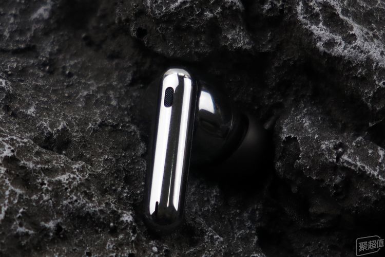 音质出众还有创新测温亮点的真无线蓝牙耳机——荣耀Earbuds 3 Pro
