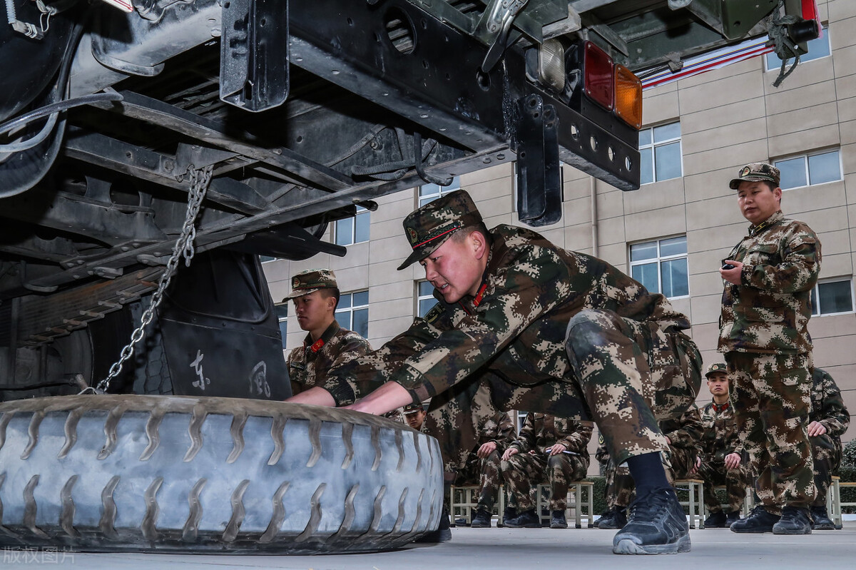 大专在读第三年，会计专业，合适吗？司务长的岗位非常适合