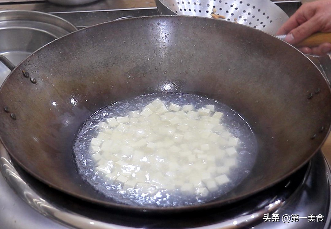 图片[12]-一家四口的晚餐 简单的3菜1汤 花费少吃的美味 家人直夸赞-起舞食谱网