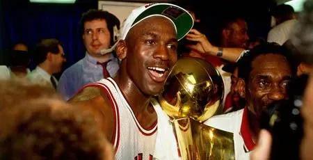 哪些球队是最后加入nba（NBA联盟的发展历程，以及几只王朝球队和标志性球星）