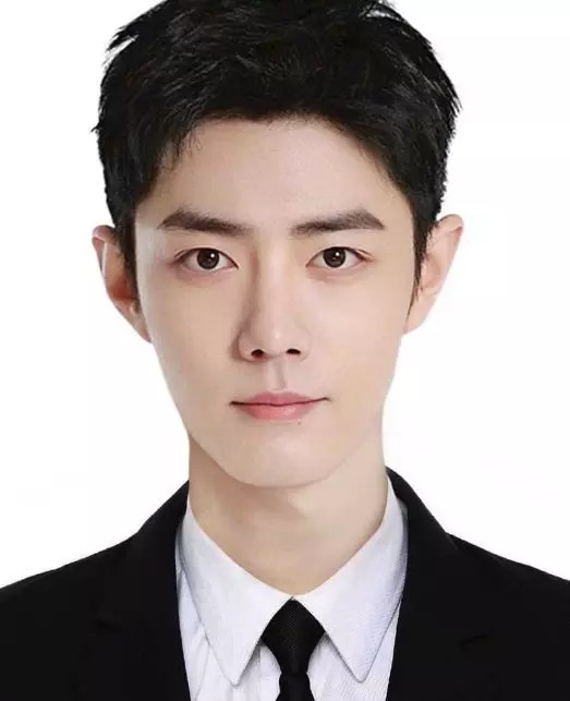 10位陆剧男星证件照,肖战,杨洋长得超精致,宋威龙从小帅到大