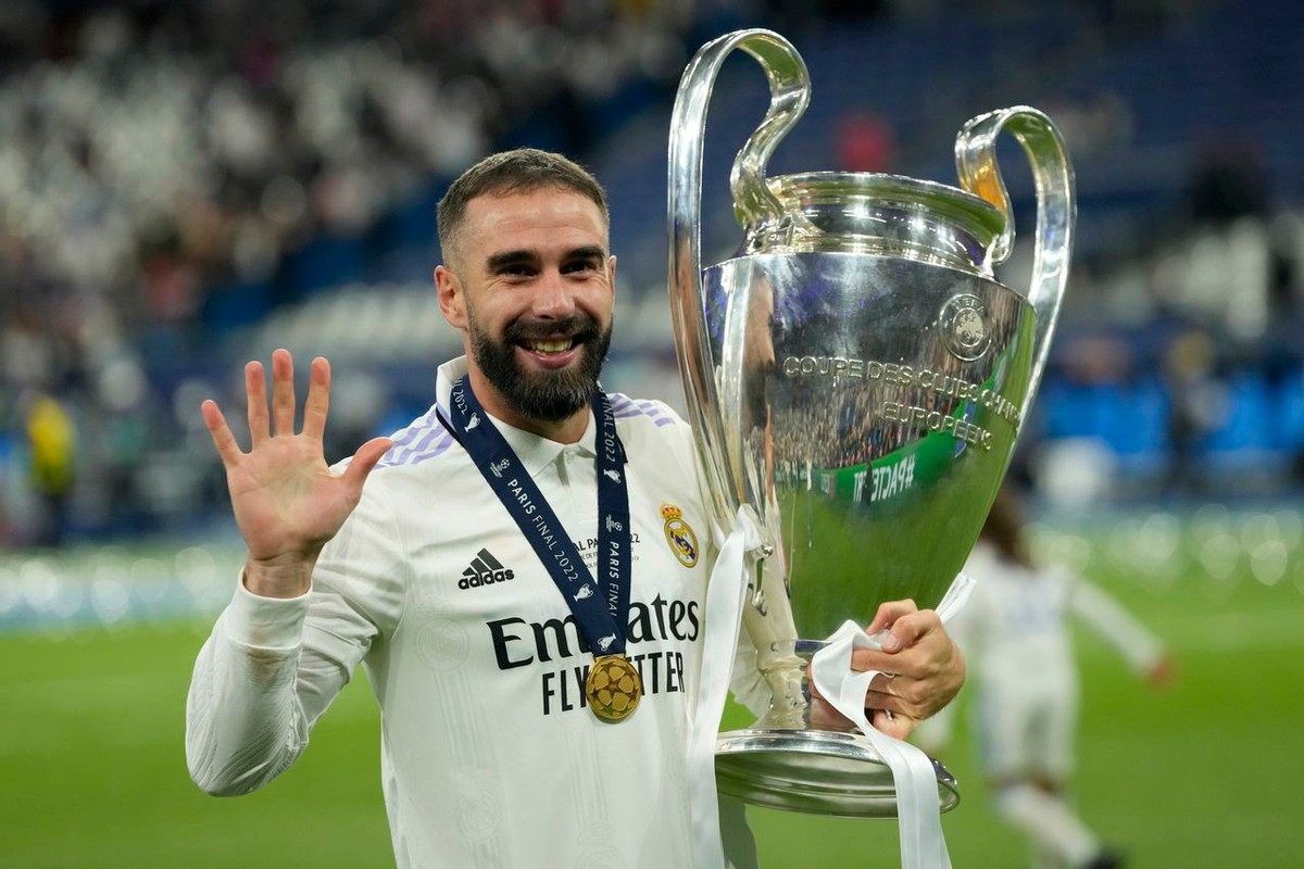 卡瓦哈尔14岁照片（迎来生涯第二春！现今球坛的最佳右后卫之一，老而弥坚的卡瓦哈尔）