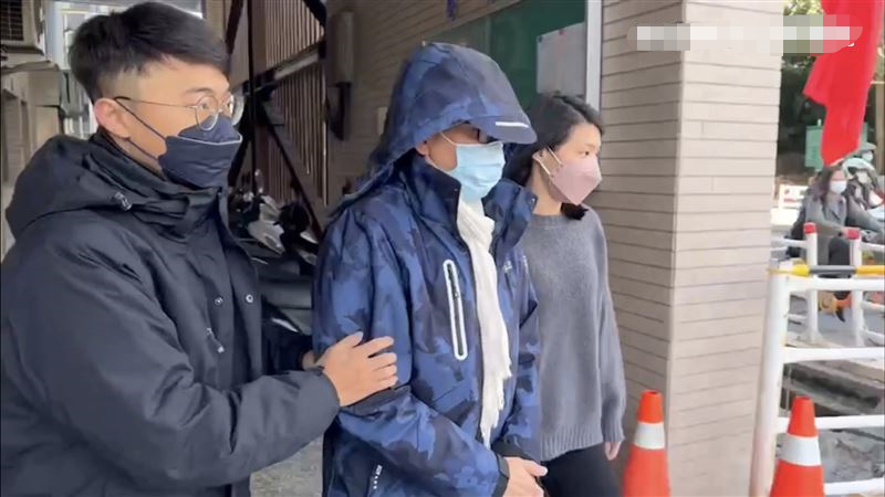 54岁相声演员第5次酒驾被捕！深夜撞车惊险画面曝光，遭众星怒批
