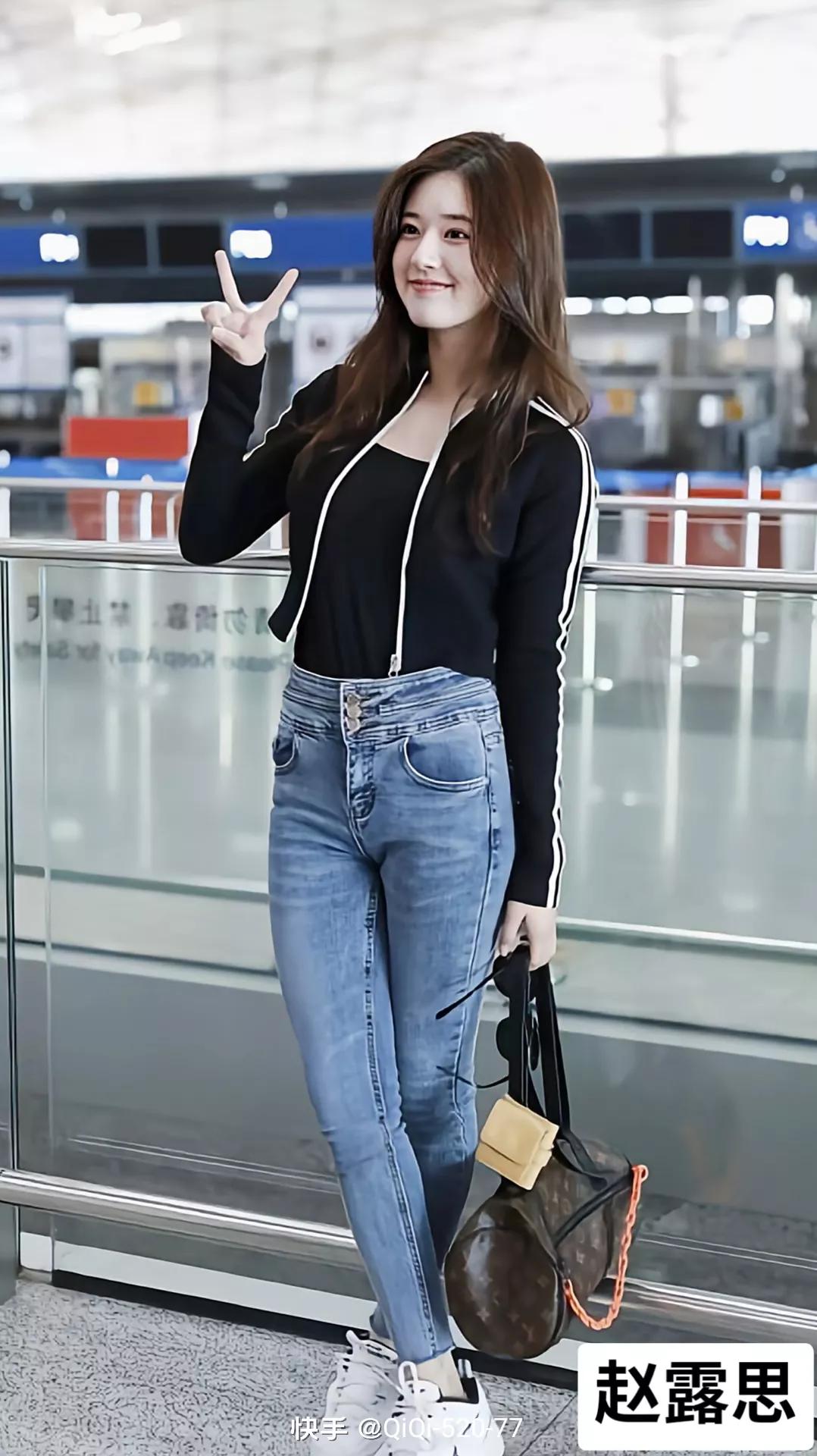 二十位女星穿蓝色牛仔裤合集！谁穿搭最好看，评论区里给点评