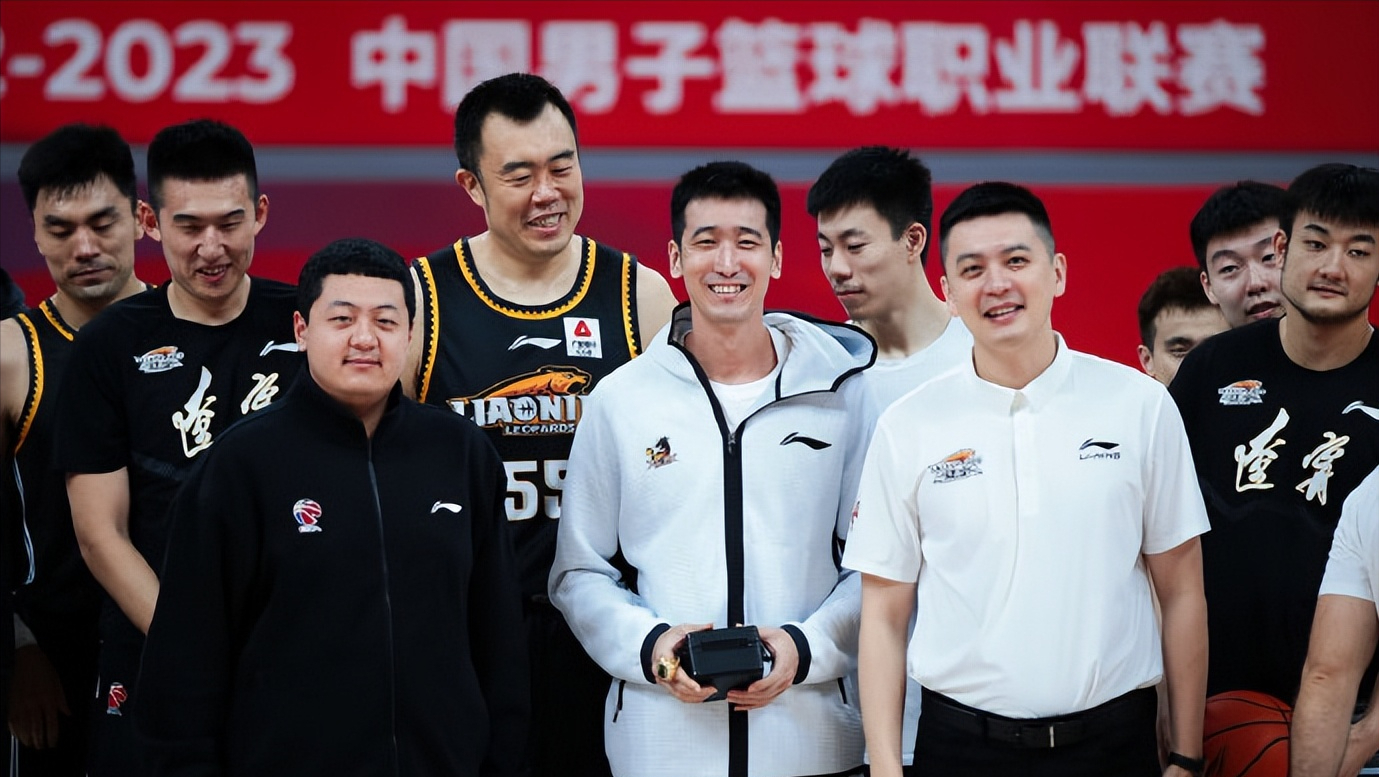 cba辽宁男篮排名(CBA最新排名！江苏升至榜首，辽篮排第三，吉林闯进四强)