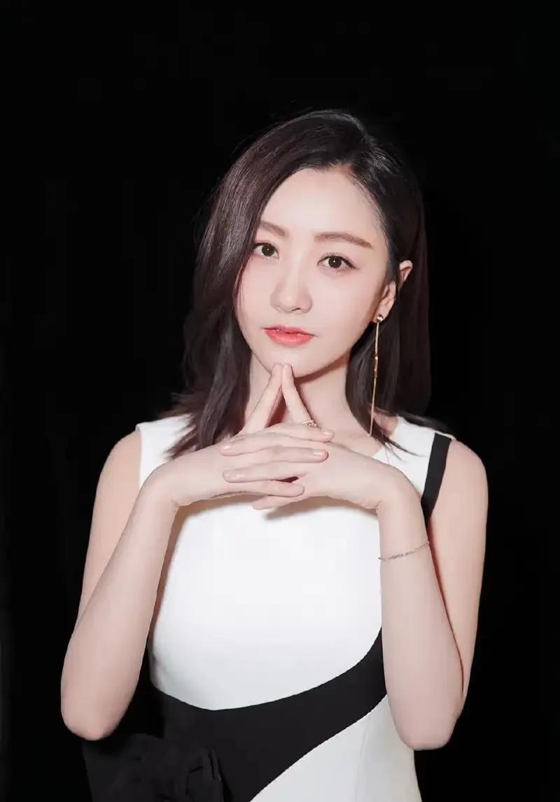 内地女星—杨蓉