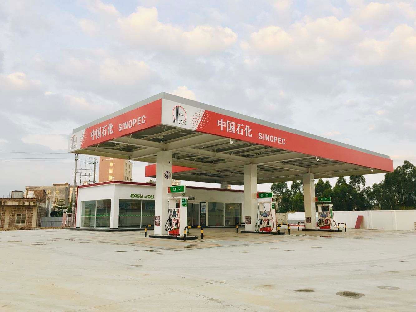 油价进入10元时代，选新能源？选燃油车？