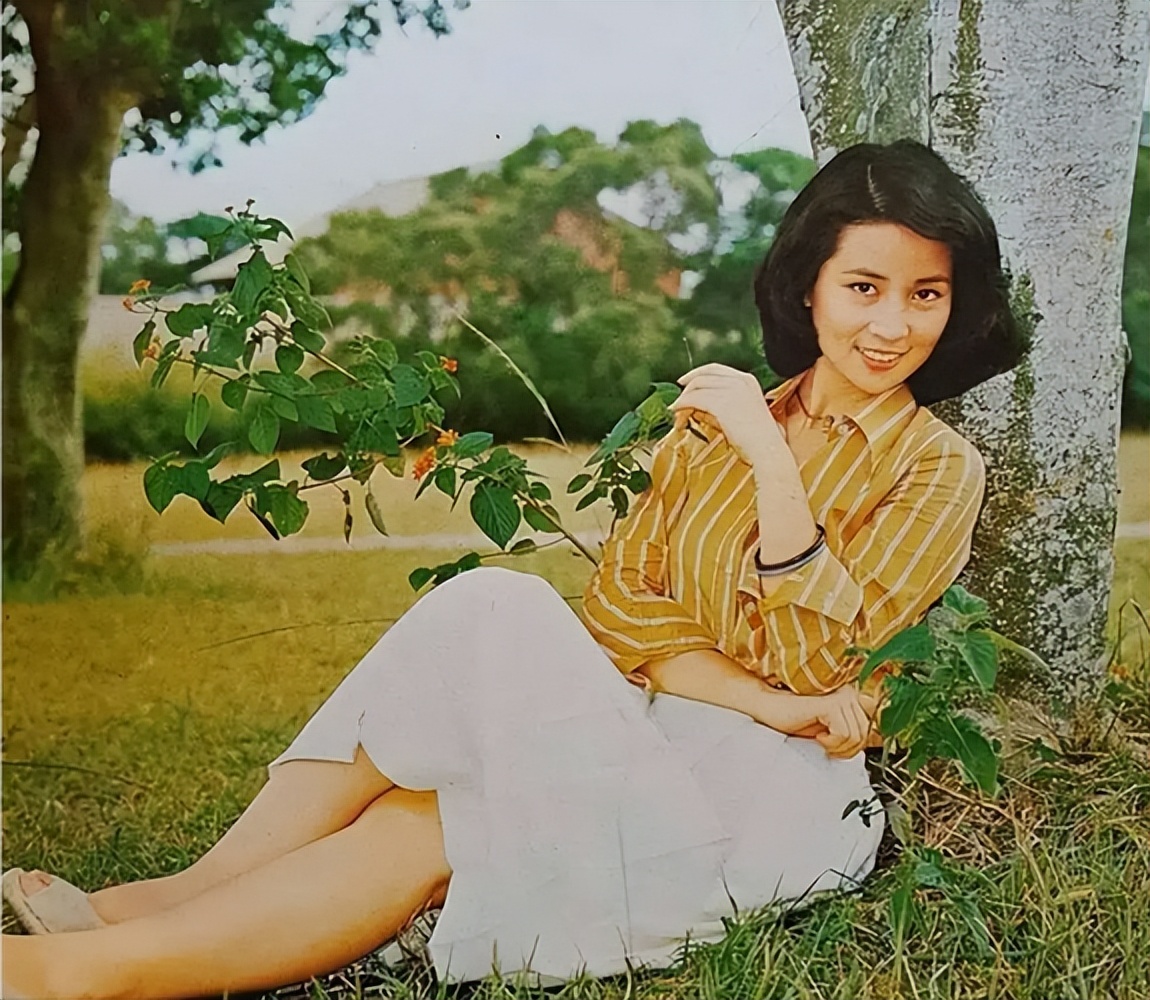 被林凤娇,潘虹惊艳了!身材圆润却不显胖,美得自然又端庄