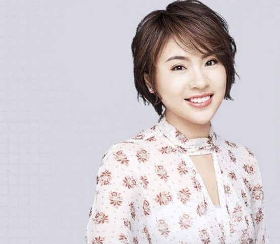 “寒门贵子”刘媛媛：今靠直播5个月“挣”一亿，爱情事业双丰收