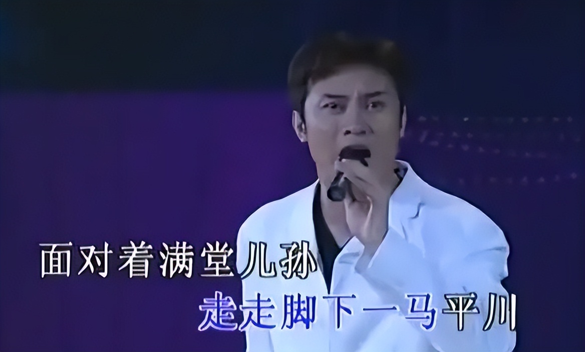 歌手江涛：娶富家女为妻，走红后不变心，如今54岁已升级当爷爷